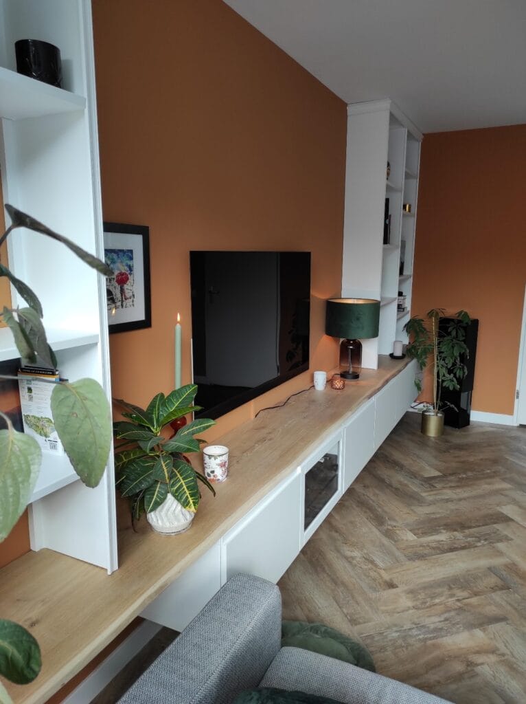 Planken met afwerking